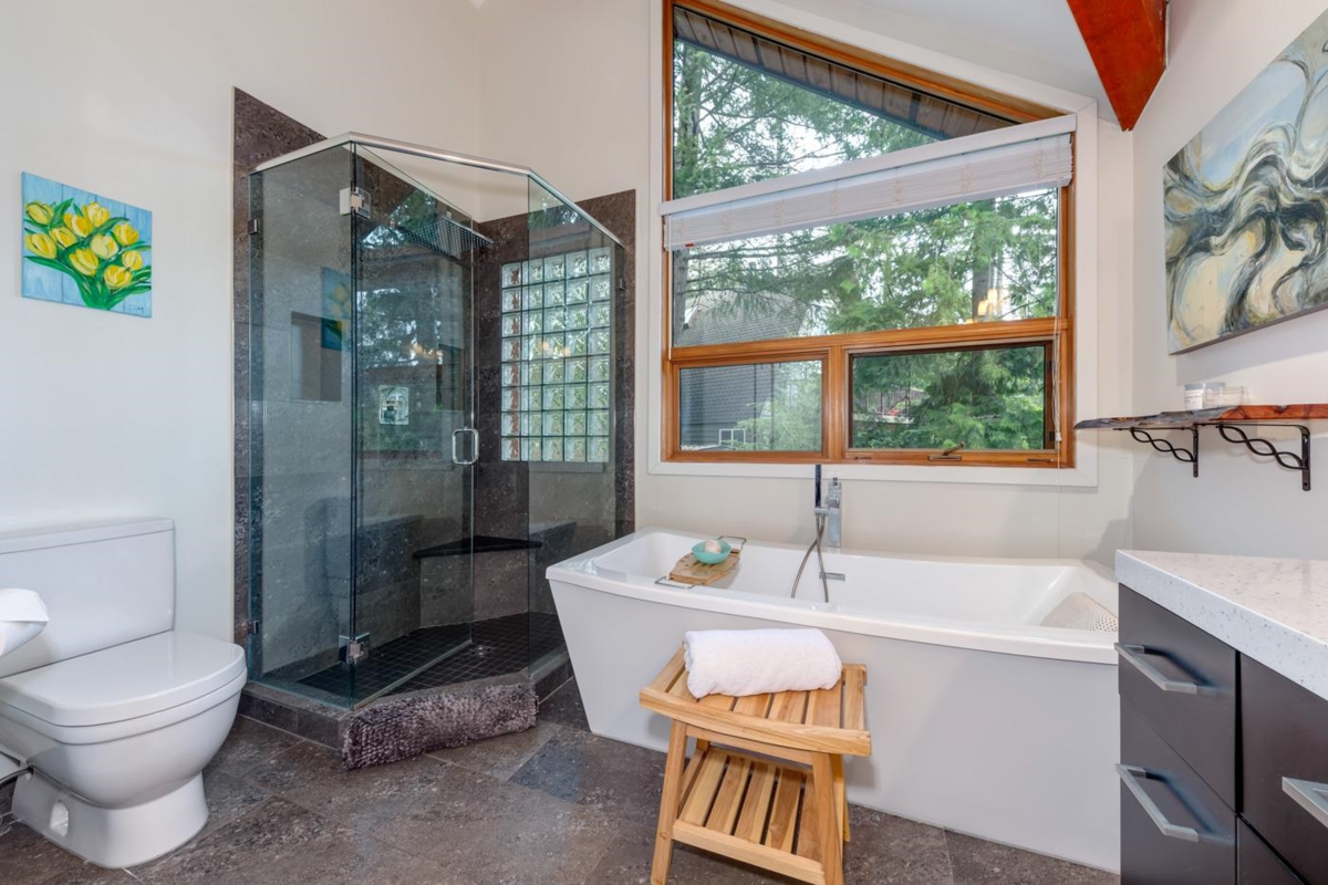 Office / Den Photo of 8505 Matterhorn Drive, Whistler, BC