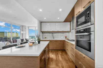 3005 4360 Beresford Street, Burnaby, BC, Burnaby — Apartment/Condo for sale