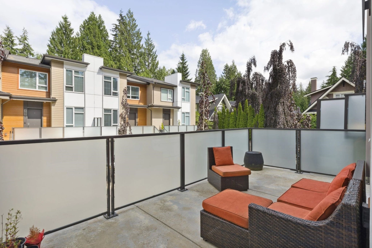 Basement Recreation Room Photo of 4684 Capilano Road, North Vancouver, BC