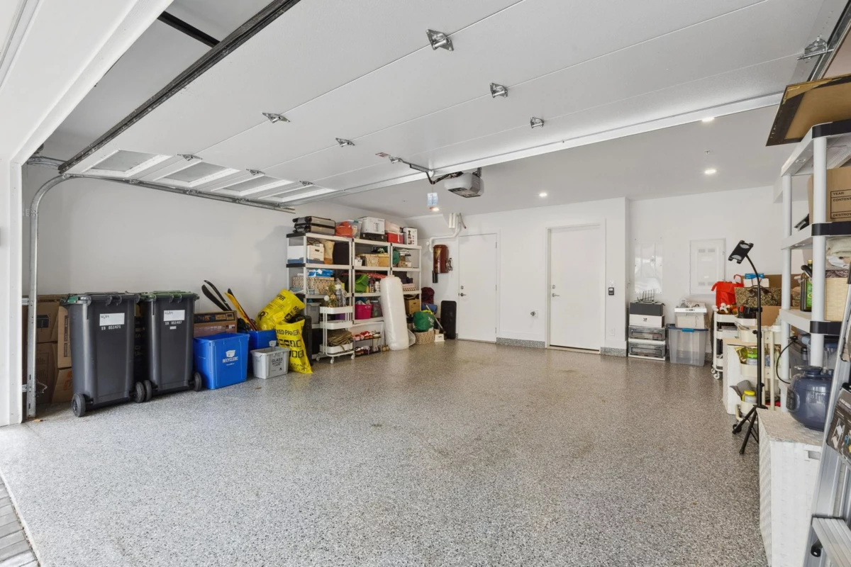 Mudroom Photo of 4684 Capilano Road, North Vancouver, BC