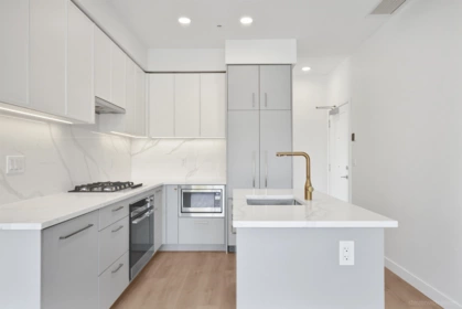 Kitchen Island Photo of 504 375 Clayton Street, Coquitlam, BC