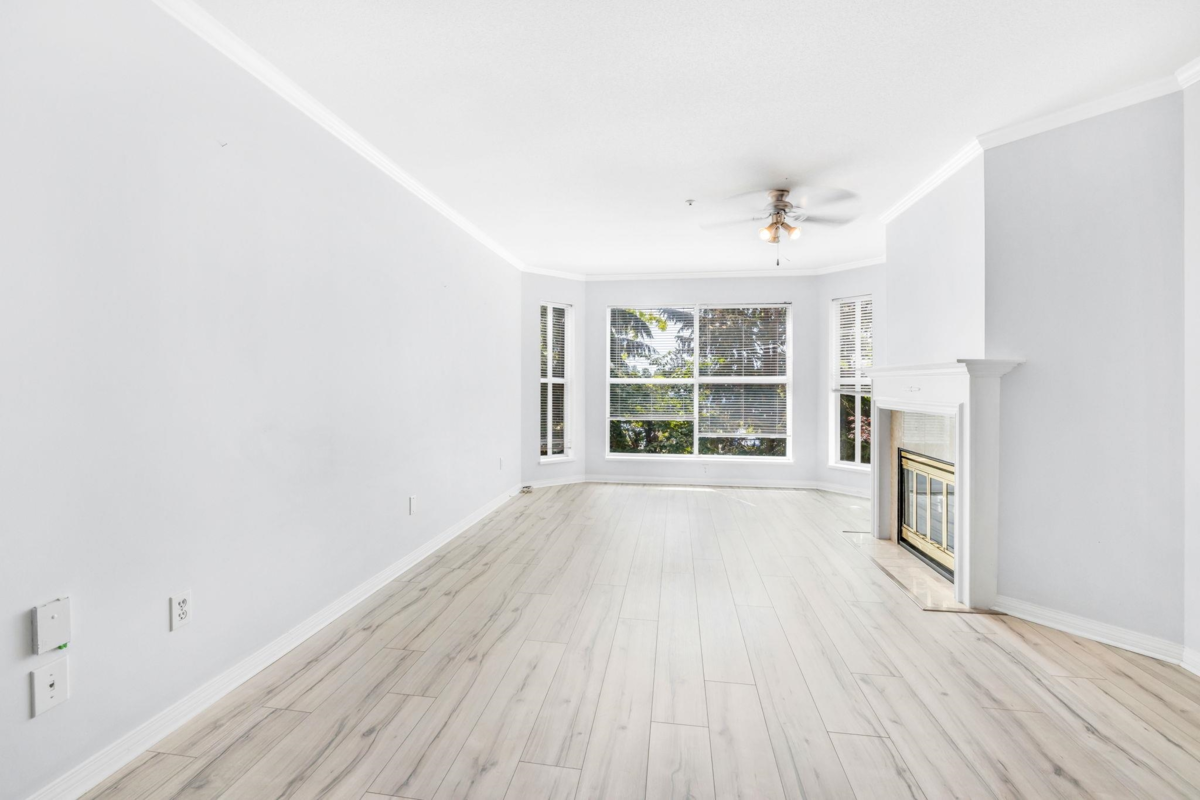 Dining Area Photo of 212 7151 121 Street, Surrey, BC