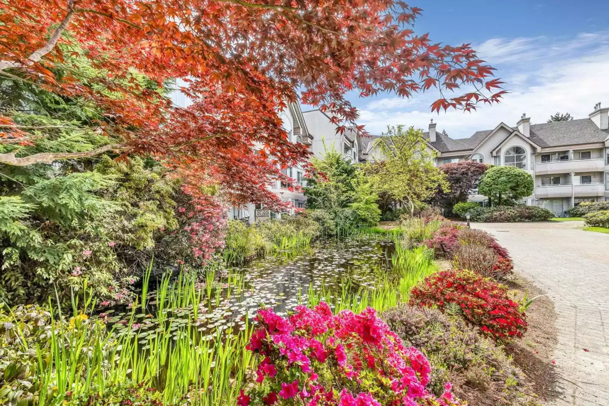 Hallway Photo of 212 7151 121 Street, Surrey, BC