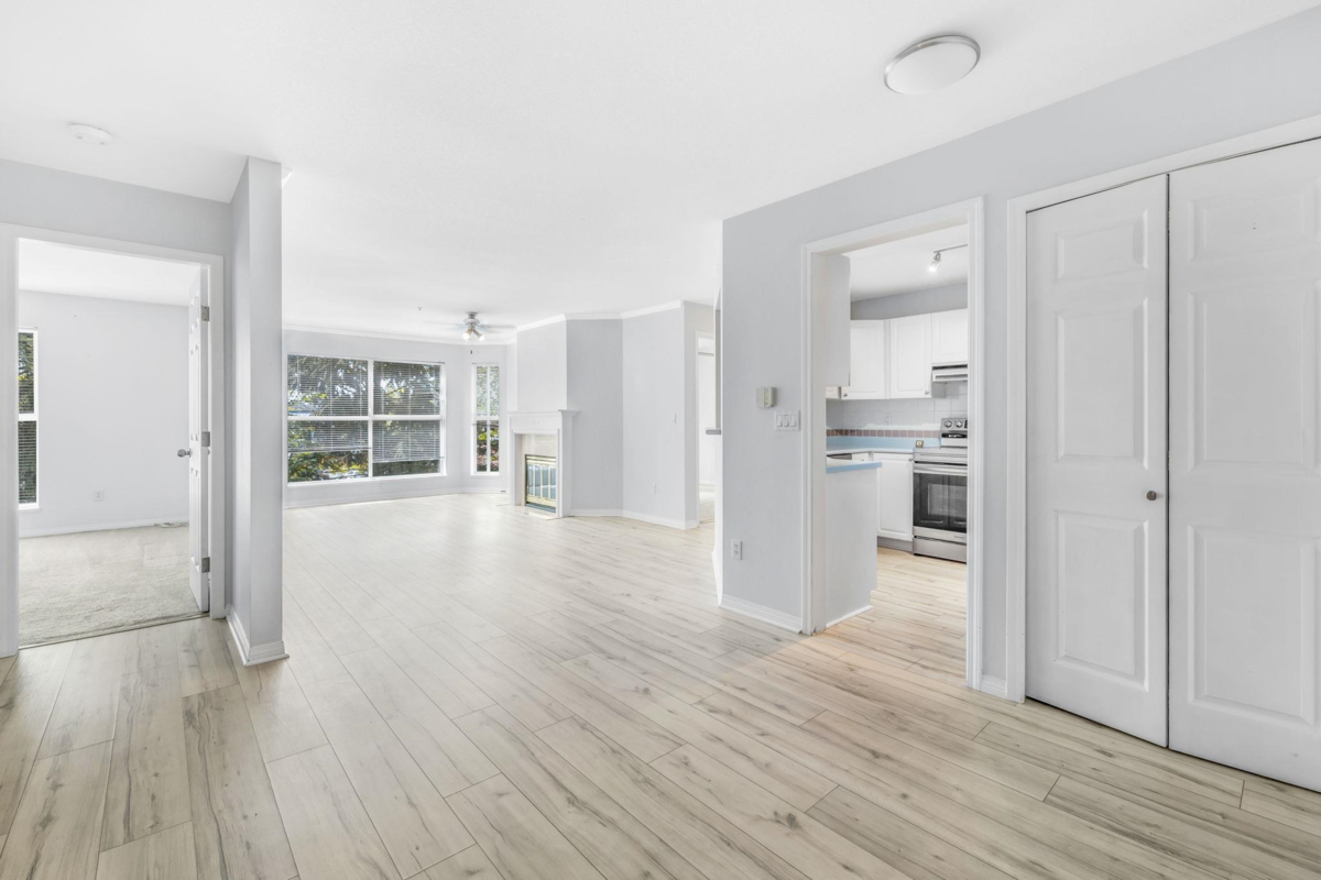 Kitchen Island Photo of 212 7151 121 Street, Surrey, BC