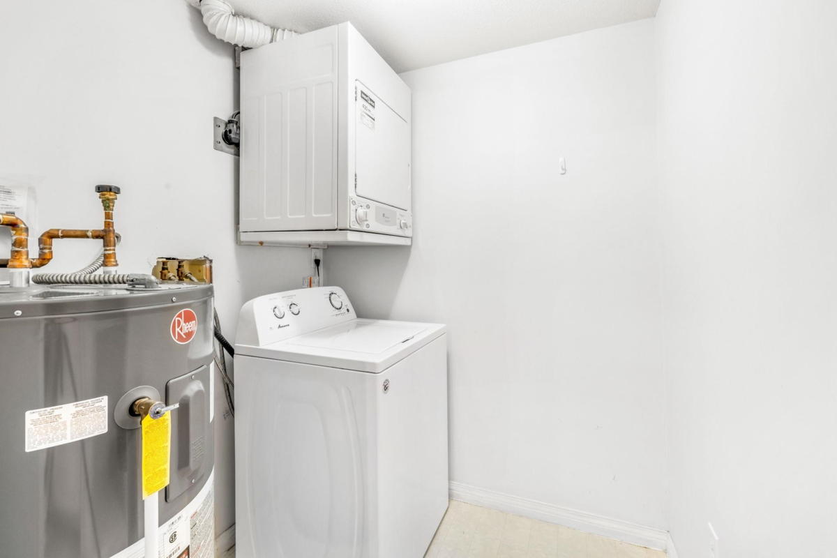 Office / Den Photo of 212 7151 121 Street, Surrey, BC