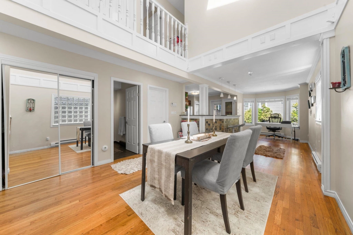 Kitchen Island Photo of 2 460 W 6th Street, North Vancouver, BC