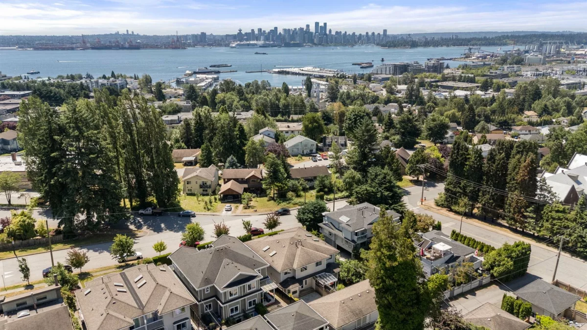 Outdoor Kitchen Photo of 2 460 W 6th Street, North Vancouver, BC