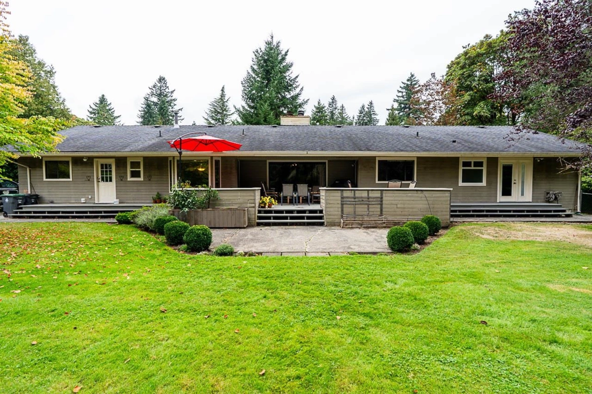 Hot Tub / Spa Photo of 10194 173 Street, Surrey, BC