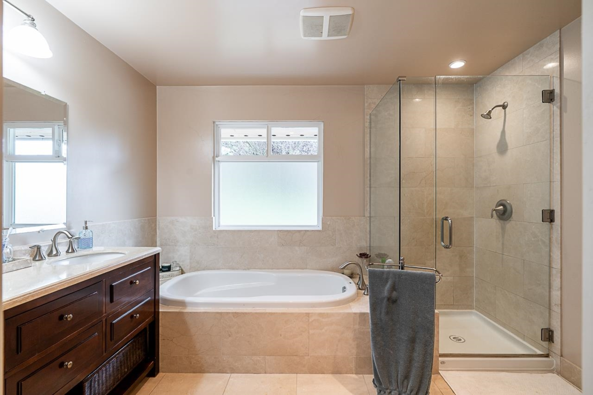 Staircase Photo of 10194 173 Street, Surrey, BC