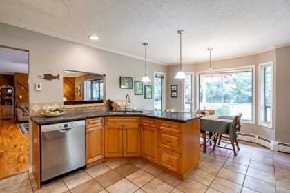 Guest Bathroom Photo of 10194 173 Street, Surrey, BC