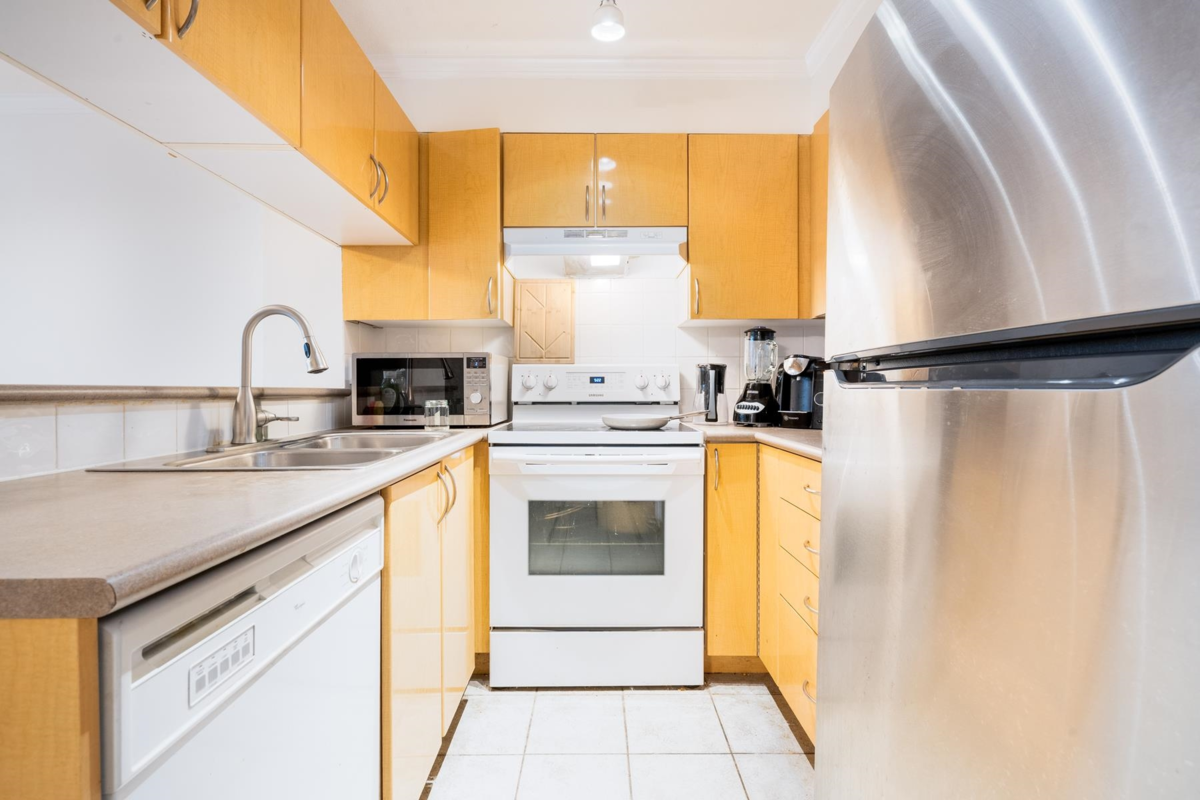 Family Room Photo of 305 1503 W 66th Avenue, Vancouver, BC