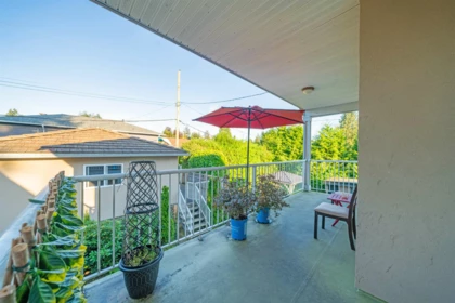 Kitchen Photo of 2052 Westview Drive, North Vancouver, BC