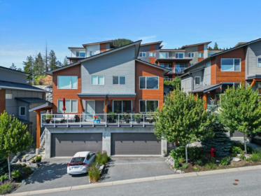 41320 Horizon Drive, Squamish, BC, Squamish — Half Duplex for sale