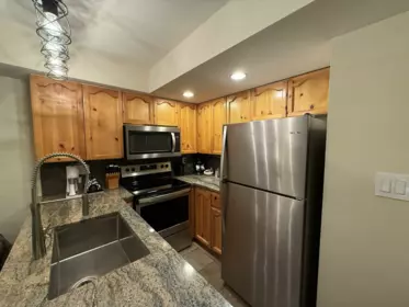 Kitchen Island Photo of 31 4375 Northlands (Week 50) Boulevard, Whistler, BC