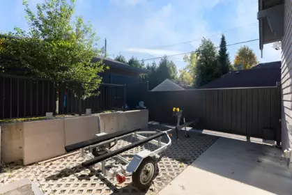 Garden / Landscaping Photo of 3792 W 34th Avenue, Vancouver, BC