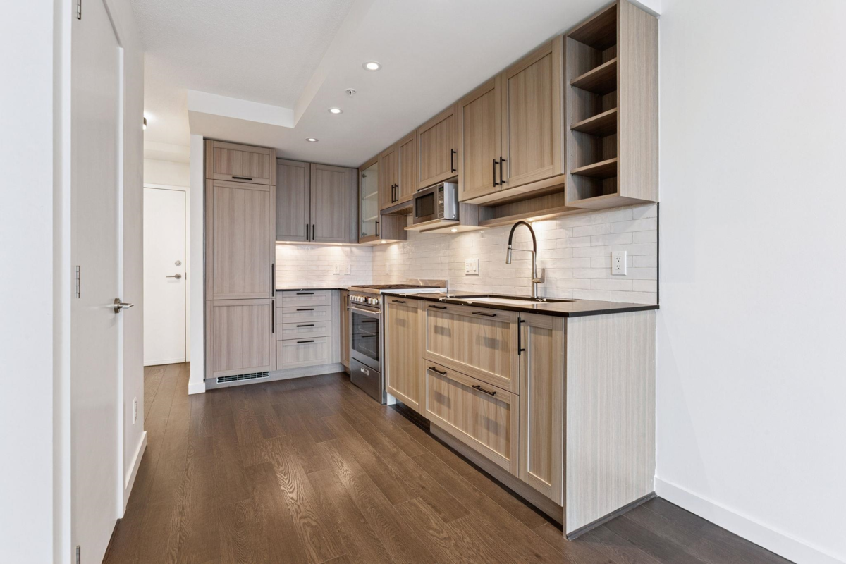 Loft / Bonus Room Photo of 2003 5515 Boundary Road, Vancouver, BC