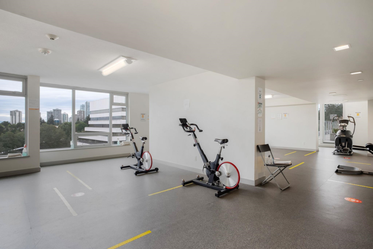Outdoor Kitchen Photo of 2003 5515 Boundary Road, Vancouver, BC