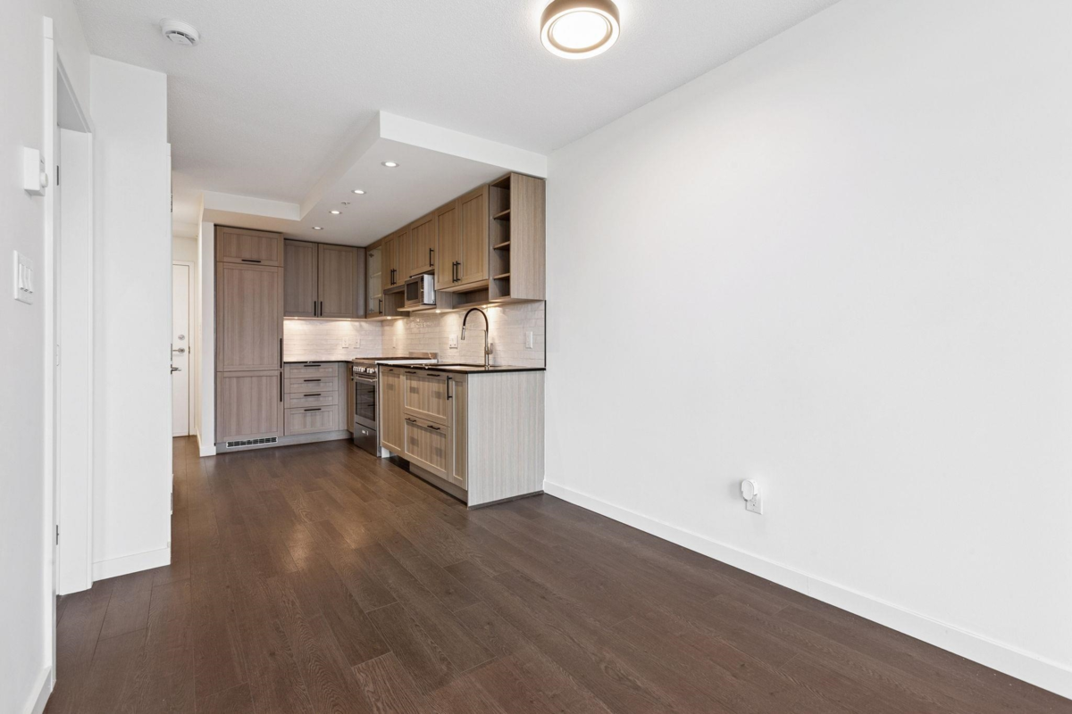 Powder Room Photo of 2003 5515 Boundary Road, Vancouver, BC