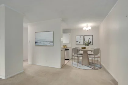 1212 2016 Fullerton Avenue, North Vancouver, BC, North Vancouver — Apartment/Condo for sale