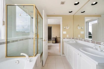 Powder Room Photo of 1204 5775 Hampton Place, Vancouver, BC