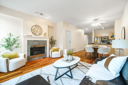 Family Room Photo of 22 6333 No. 1 Road, Richmond, BC