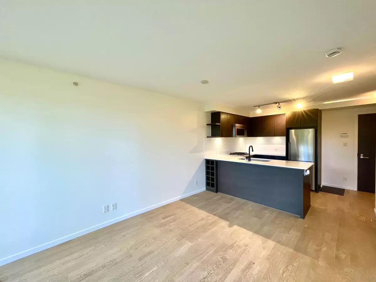 Kitchen Photo of 707 7733 Firbridge Way, Richmond, BC