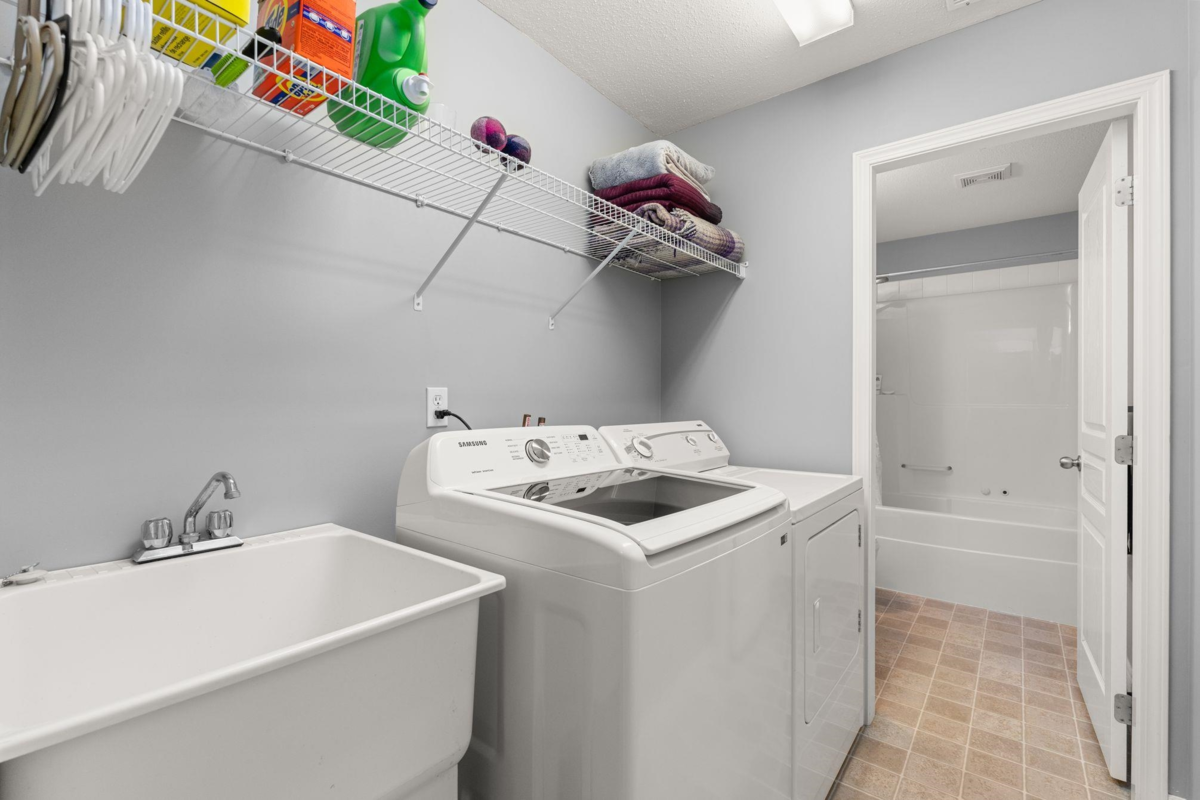 Backyard Photo of 106 46360 Valleyview Road, Chilliwack, BC