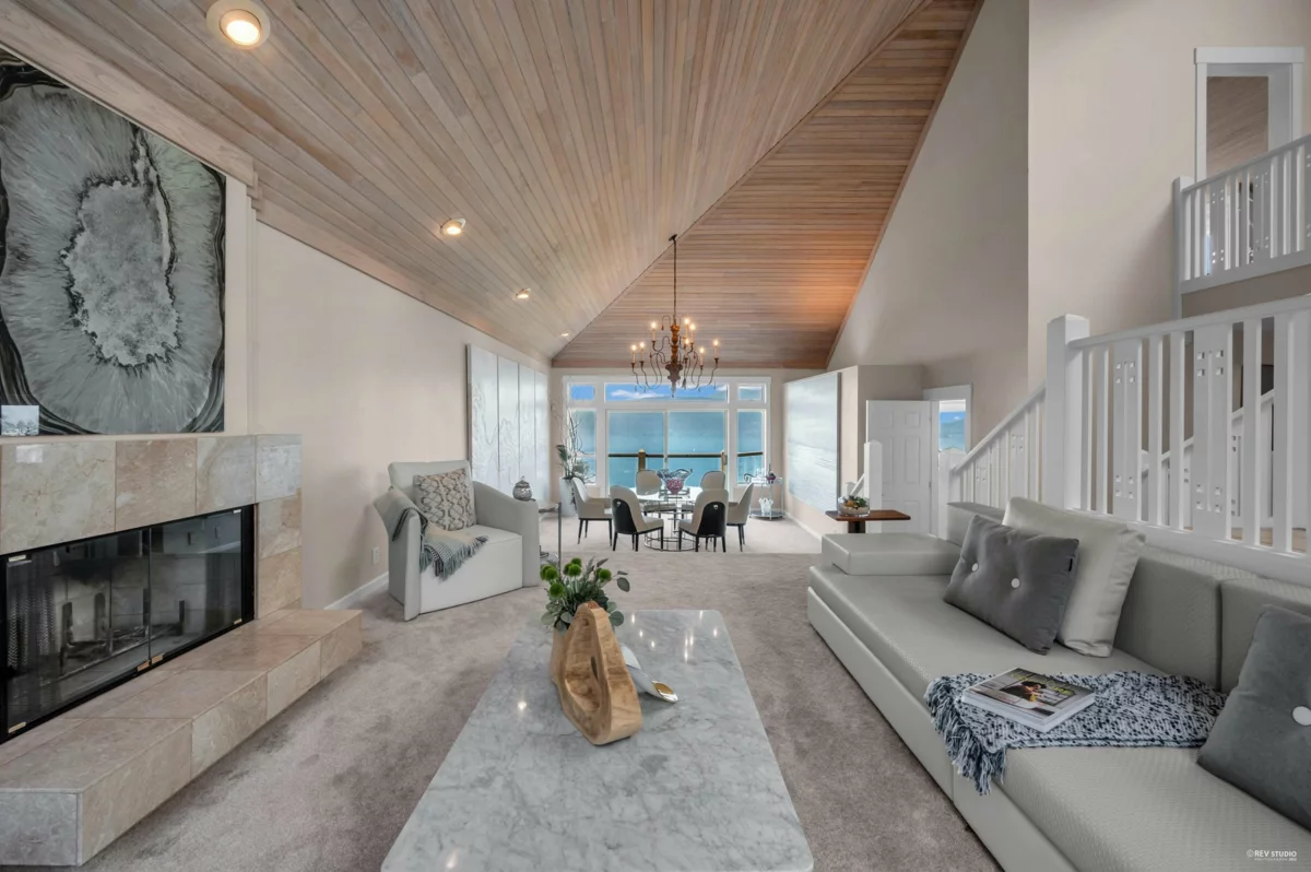 Kitchen Photo of 5433 Monte Bre Place, West Vancouver, BC