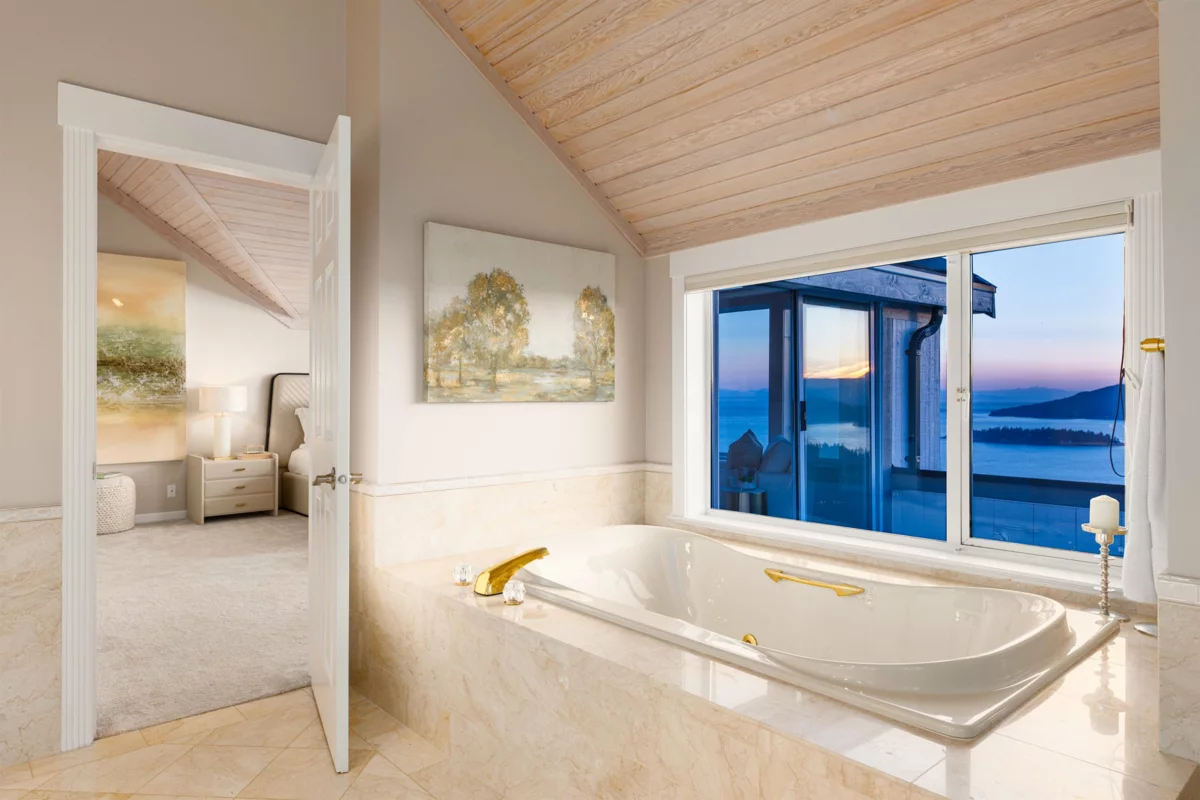 Loft / Bonus Room Photo of 5433 Monte Bre Place, West Vancouver, BC