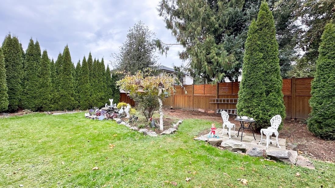 Bedroom 2 Photo of 6060 Glenmore Drive, Chilliwack, BC