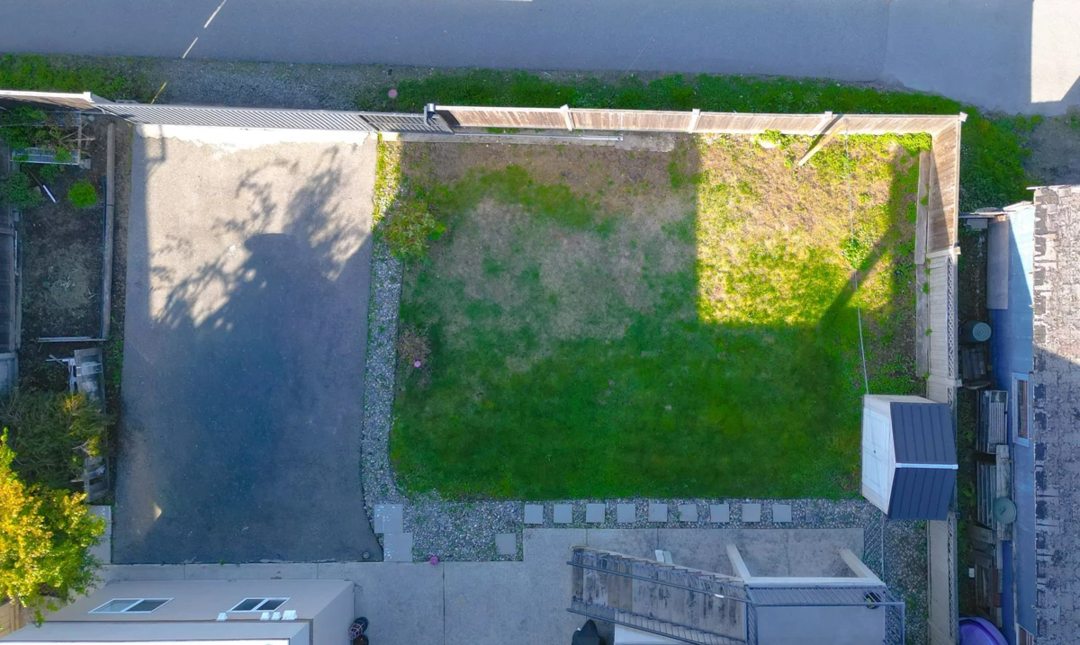 Laundry Room Photo of 13185 73 Avenue, Surrey, BC