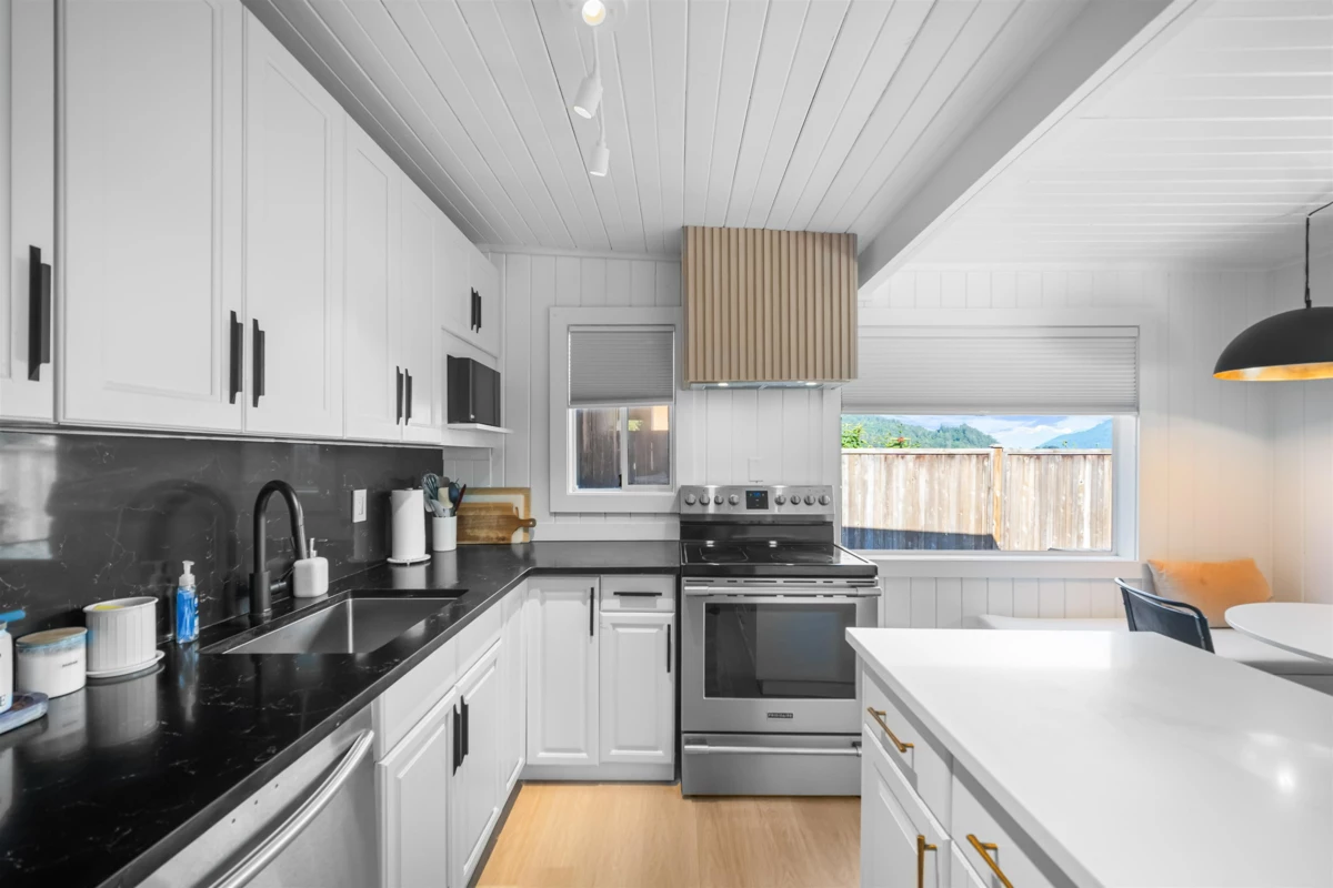 Bedroom 3 Photo of 35240 Sward Road, Mission, BC