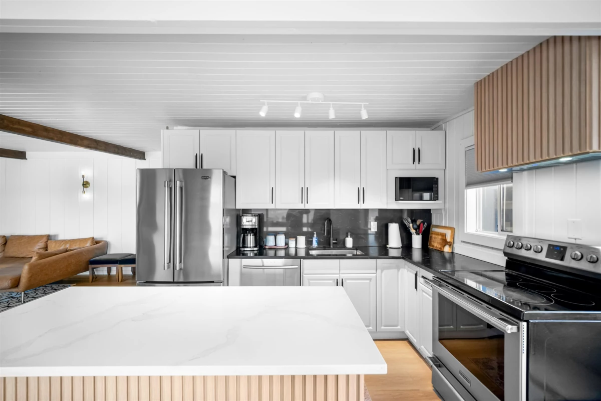 Guest Bathroom Photo of 35240 Sward Road, Mission, BC