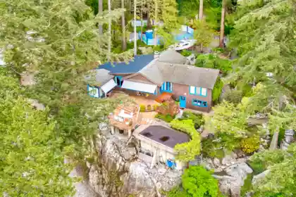 5056 The Byway, West Vancouver, BC