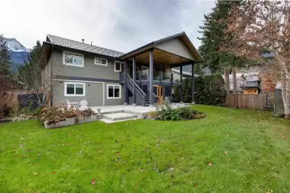 1469 Olive Street, Pemberton, BC, Pemberton — 4 bed single family residence for sale
