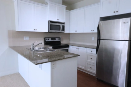 409 17712 57a Avenue, Surrey, BC, Surrey — Apartment/Condo for sale