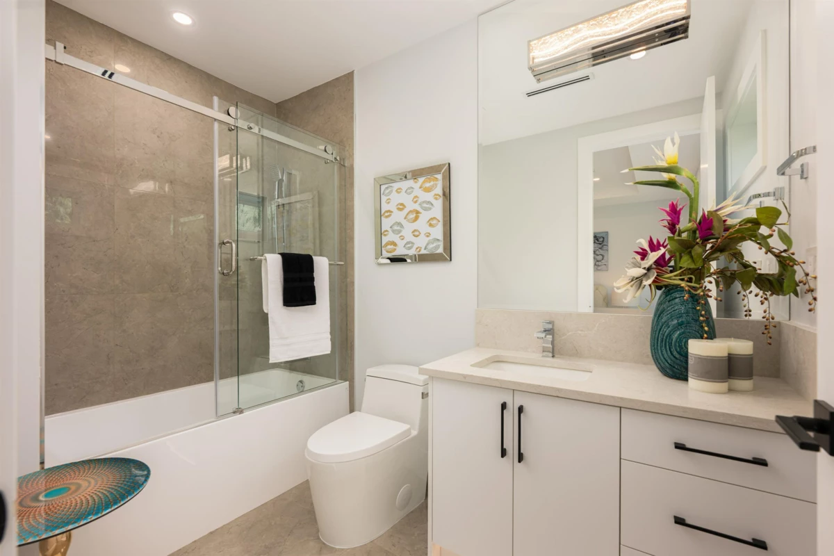 Swimming Pool Photo of 10780 Reynolds Drive, Richmond, BC