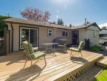 15661 Roper Avenue, White Rock, BC, White Rock — Single Family Residence for sale