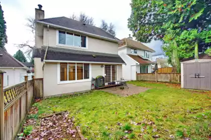 Hot Tub / Spa Photo of 7203 Bridlewood Court, Burnaby, BC