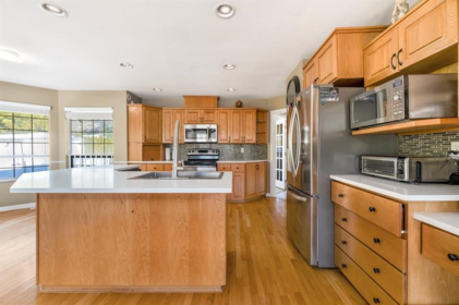Kitchen Photo of 12753 261 Street, Maple Ridge, BC