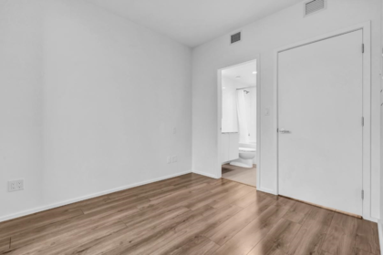Guest Bathroom Photo of 4407 3809 Evergreen Place, Burnaby, BC