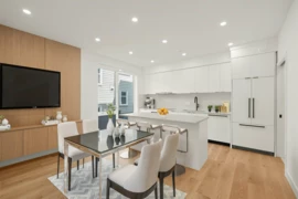 1904 E 8th Avenue, Vancouver, BC