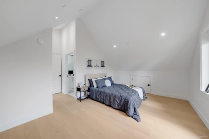Hot Tub / Spa Photo of 1 4463 Walden Street, Vancouver, BC