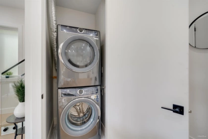 Laundry Room Photo of 1 4463 Walden Street, Vancouver, BC