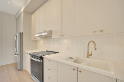 Kitchen Photo of 80 14151 58a Avenue, Surrey, BC