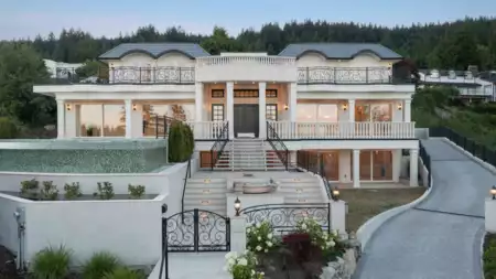 1445 Sandhurst Place, West Vancouver, BC, British Properties — 6 bed single family residence for sale