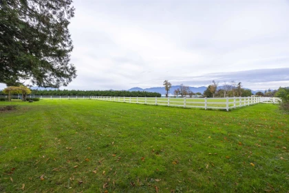 Garden / Landscaping Photo of 6911 Chilliwack River Road, Chilliwack, BC