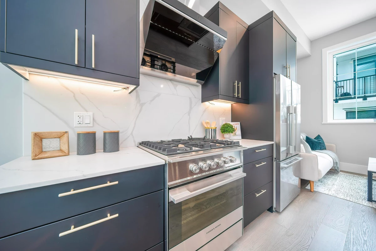 Living Room Photo of 4 9500 Garden City Road, Richmond, BC