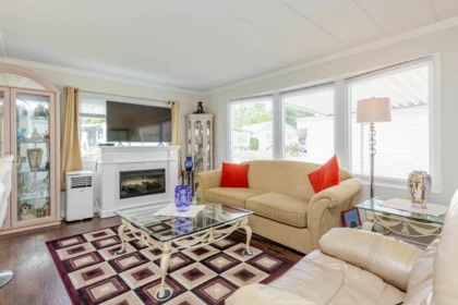 Kitchen Island Photo of 251 1840 160 Street, Surrey, BC