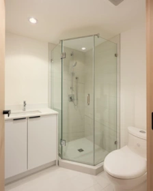 Hot Tub / Spa Photo of 4475 Wallace Street, Vancouver, BC